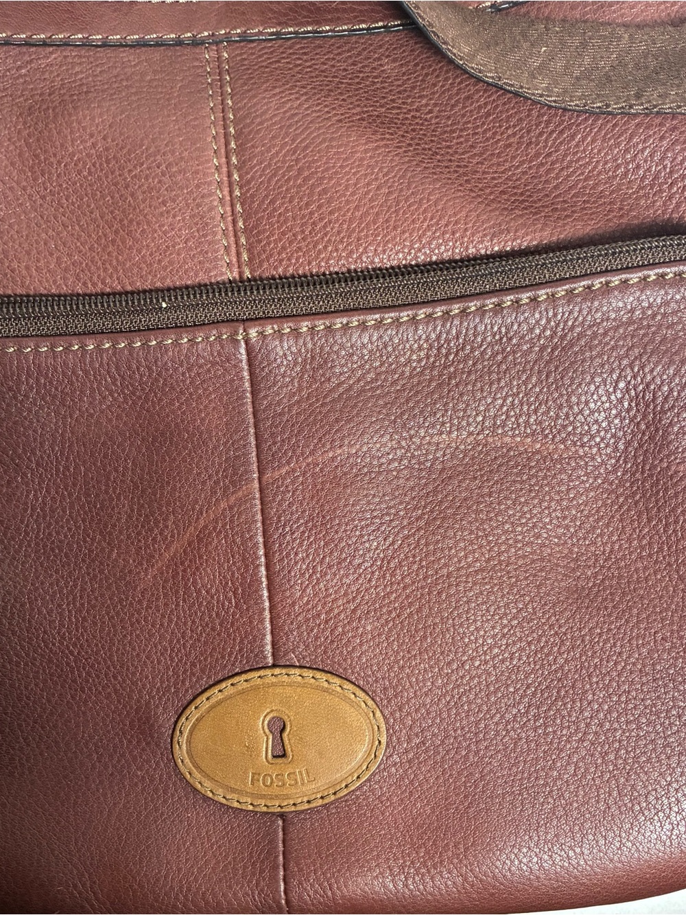 Fossil Morgan Traveler Brown Leather Messenger Crossbody Bag Key Charm - Picture 7 of 16